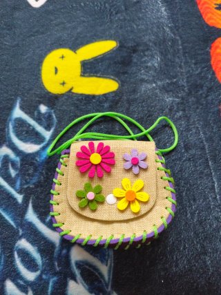 Bolsito infantil de Morella flores