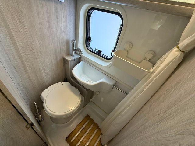 FIAT DUCATO ROLLER TEAM LIVINGSTONE 5
