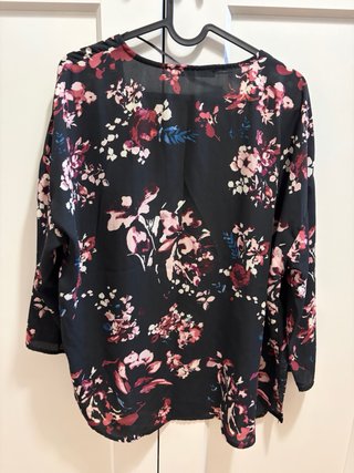 Kimono Bershka floral negro talla S
