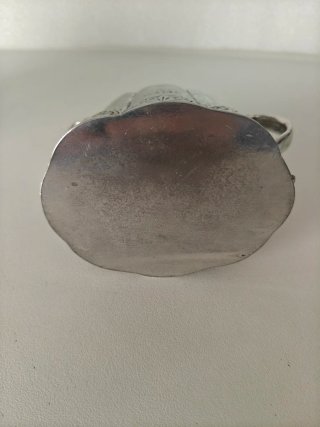 Bricco in metallo argentato