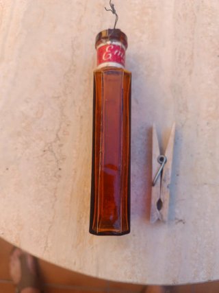 Botella antigua vacía Perfumería Emilat Madrid