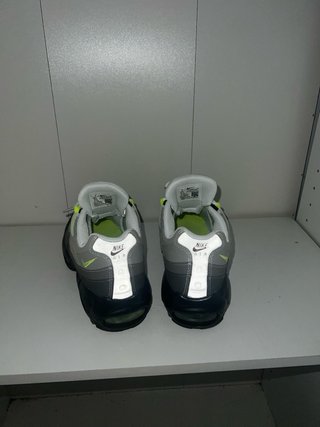 Nike Air Max 95 Gris y Verde