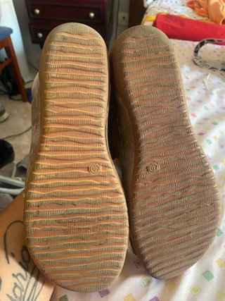 Chanclas de vestir beige y marrón