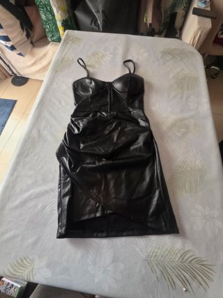 Vestido polipiel negro