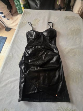 Vestido polipiel negro