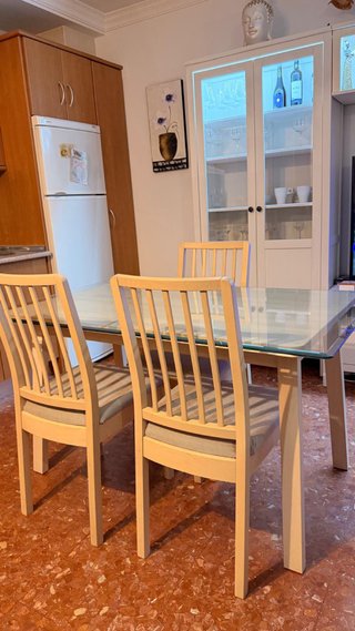Mesa de comedor cristal y madera