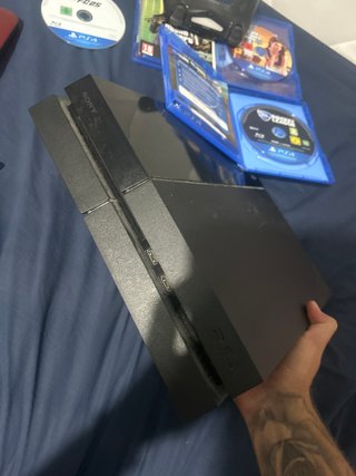 PS4 + 2 Mandos + 3 Juegos