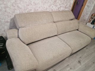 Sofá 3 plazas beige hasta el domingo
