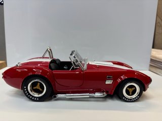 Maqueta Shelby Cobra 427 S/C 1:18
