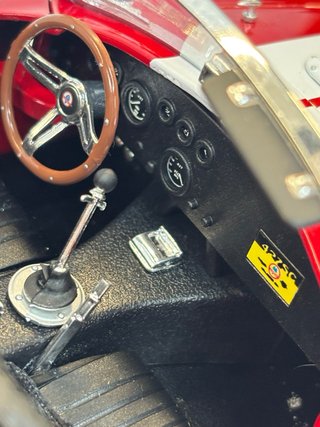 Maqueta Shelby Cobra 427 S/C 1:18