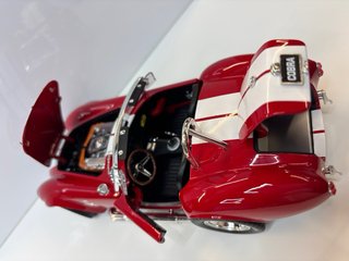 Maqueta Shelby Cobra 427 S/C 1:18