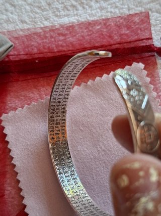 Pulsera brazalete con dragón y monedas