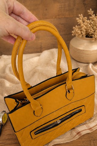 Bolso shopper mostaza acolchado grande