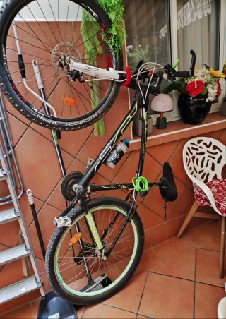Bicicleta Montaña Negra y Verde