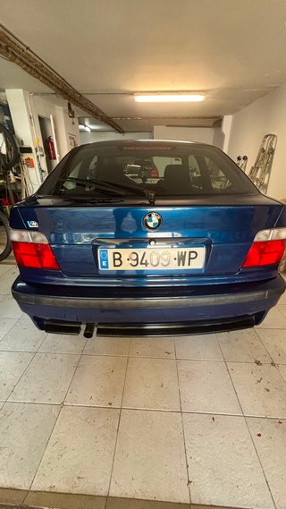 BMW E36 316i COMPACT serie 3 perfecto estado