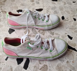 Scarpe Fila bianche e rosa