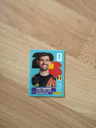 Cromo mundial 2026 Cromos Panini FIFA Thibaut Cour