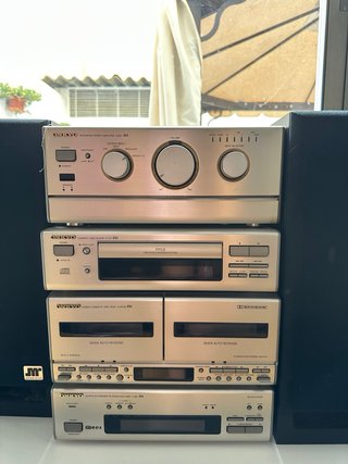 Equipo de Sonido ONKYO Plata y Negro