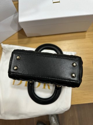 Bolsa Lady Dior Mini Negra