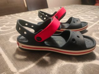 Croc Infantil Azul Marino y Rojo