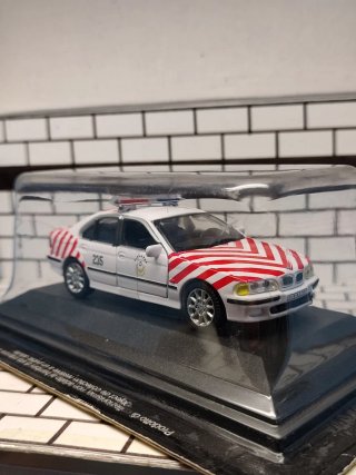Modellino BMW 528i Police 1:43