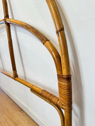 Cabecero de cama boho de bambú y ratán