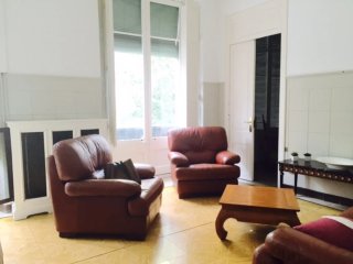 Sofá 3 plazas y 2 sillones piel de búfalo marrón.