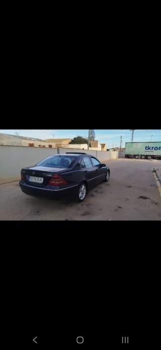 Mercedes-Benz c 270 2004