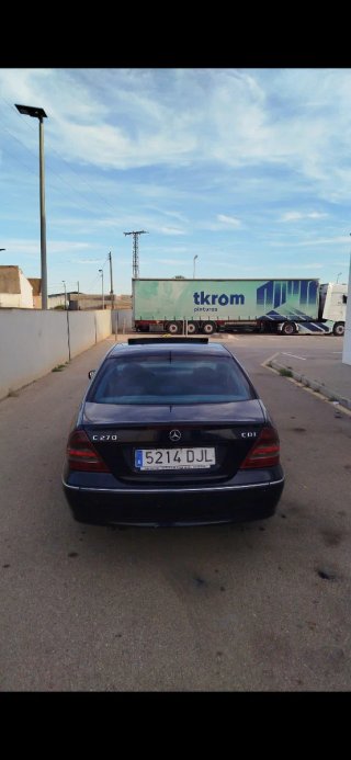 Mercedes-Benz c 270 2004
