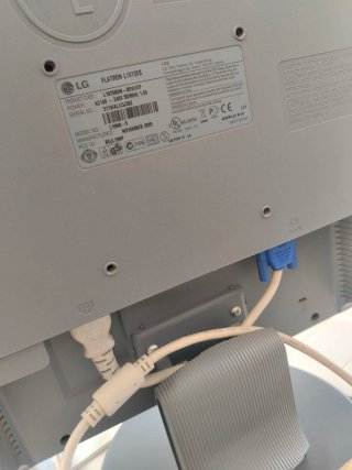 Monitor Retro 19' LG Flatron L1915S (VGA)