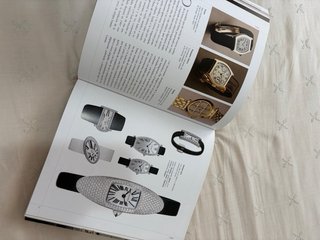 Libro Relojes de Pulsera Ilustrado