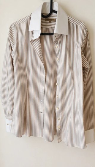 Camisa Sacoor Brothers riscas bege e branco