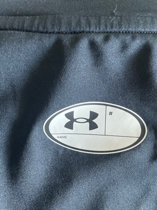 Camiseta Under Armour niño negra
