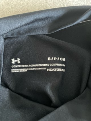 Camiseta Under Armour niño negra