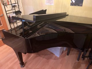 Piano de 1/3 cola Kawai
