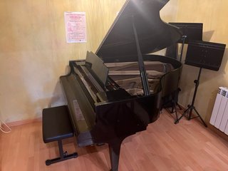 Piano de 1/3 cola Kawai