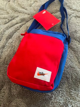 Riñonera Nike Azul y Roja