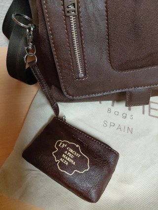 Bolso bandolera Lotties marrón