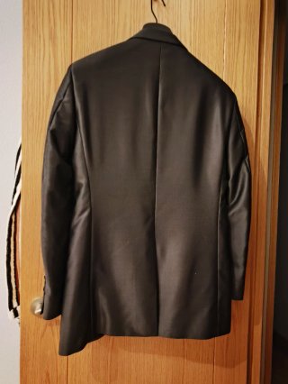 Tirantes , pañuelo ,corbata,chaleco,un solo uso