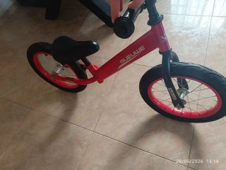 Bicicleta infantil de equilibrio