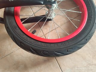 Bicicleta infantil de equilibrio