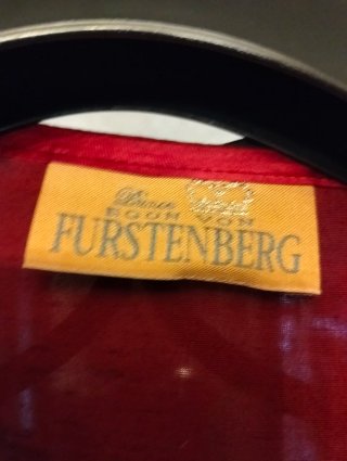 Completo tailleur Egon von Fustenberg rosso