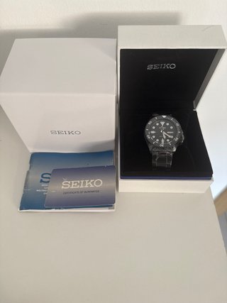 Reloj Seiko 5 Sport Negro Nuevo