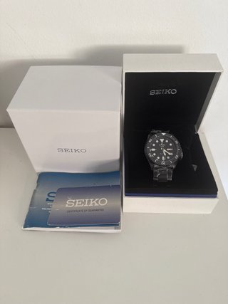 Reloj Seiko 5 Sport Negro Nuevo