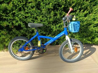 Bicicleta infantil Decathlon azul 5-6 años