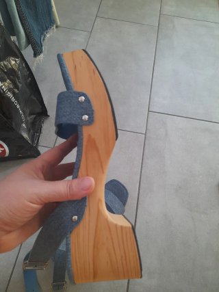 Sandali zeppa effetto jeans Claudia Ghizzani