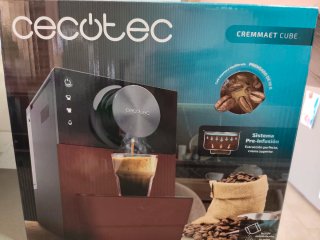 Cafetera Cecotec Cremmaet Cube Red