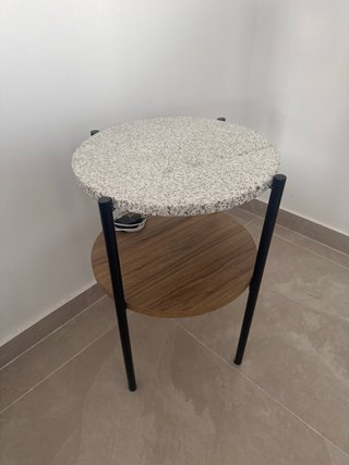2 Comodini da notte rotondi in granito e legno