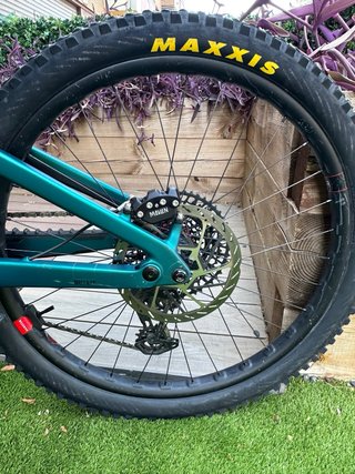 Santa Cruz Bullit  4 cc MX  talla M  2.062km