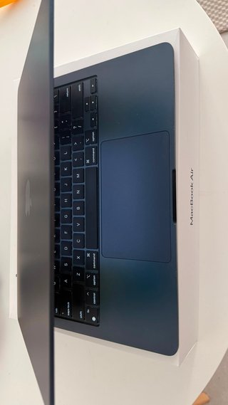 MacBook Air M3 13,6” (2024) 8GB/256GB